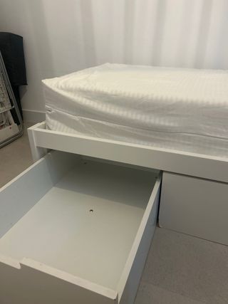 Estructura de cama com Somier 90 marca pikolin.