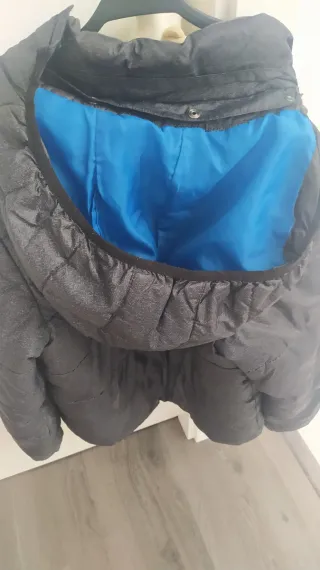 ABRIGO NIÑO GRIS OSCURO Y AZUL