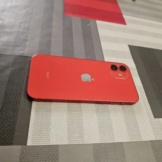 iPhone 12 Rojo Como Nuevo