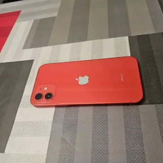 iPhone 12 Rojo Como Nuevo