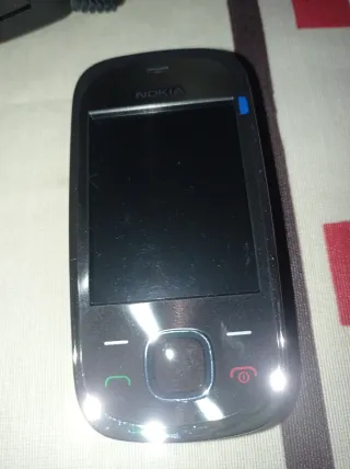Móvil Nokia 7230 Plata Nuevo