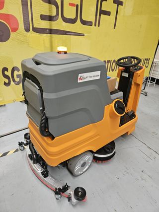 Fregadora de suelos industrial SCLIFT