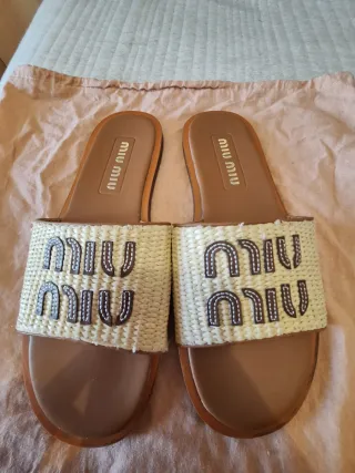 Sandali Miu Miu Beige e Marrone