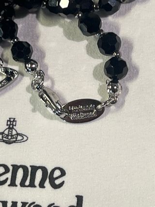 Collar Vivienne Westwood Negro y Plateado