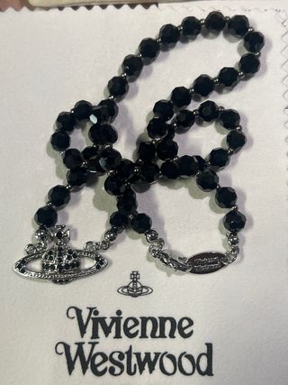 Collar Vivienne Westwood Negro y Plateado