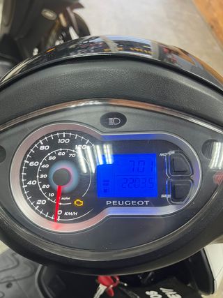 Peugeot Tweet 125 2019 en impecable estado!