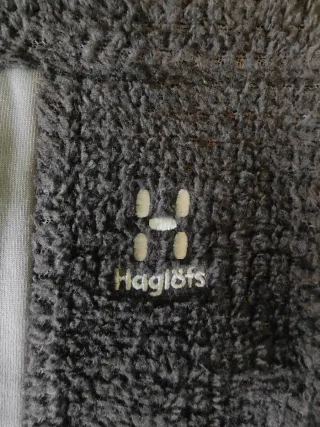 Forro polar Haglöfs negro y gris