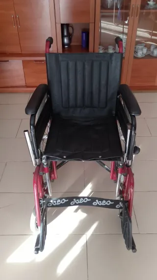 Silla de ruedas plegable