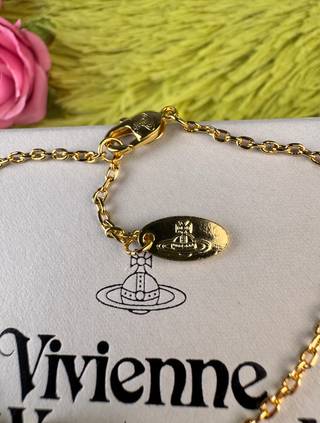 Pulsera Vivienne Westwood Lucrece dorada