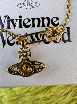 Pulsera Vivienne Westwood Lucrece dorada