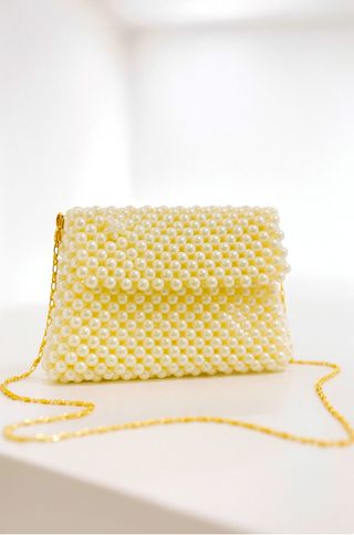 Clutch Pérolas Dourado e Branco