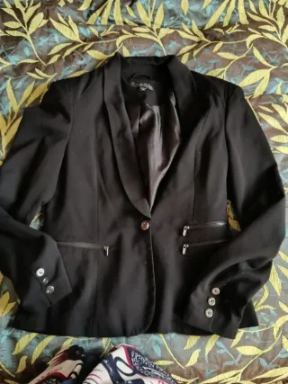 Chaqueta AMISU Talla M/38 Negra