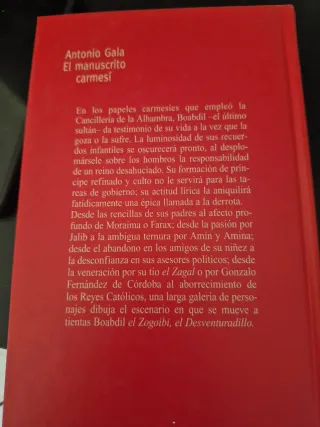 El manuscrito carmesí