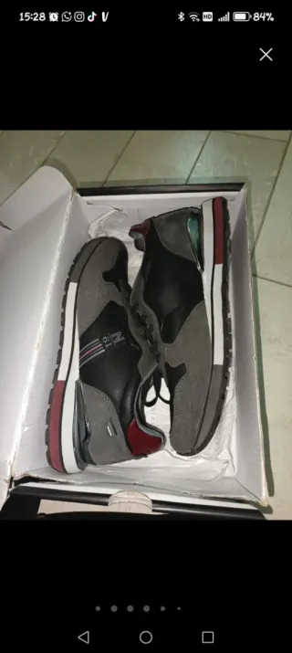 Sneakers Navigare uomo nere e grigie