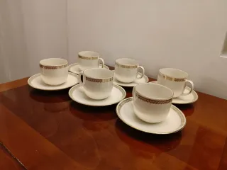 Set 6 Tazze da tè in porcellana con decori oro