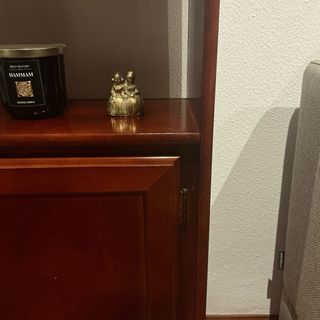 Mueble librería madera preciosa y de calidad.