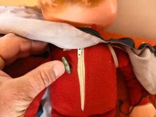 Pupazzo bambino anni 70 musicale