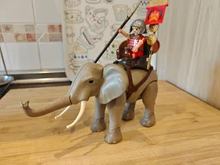 Playmobil Elefante Romano con Guerrero