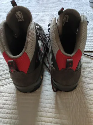 Botas de montaña Chiruca,suela vibram,n°46