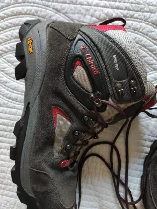 Botas de montaña Chiruca,suela vibram,n°46