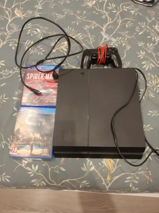 PS4 1TB + 2 Juegos + Mando Negro