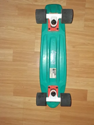 Monopatín plástico Yamba