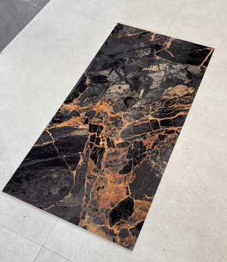 Porcelánico Negro y Dorado 60 x 120 cm