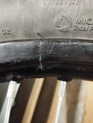 Rueda Moto Michelin Tracker 90/90-21