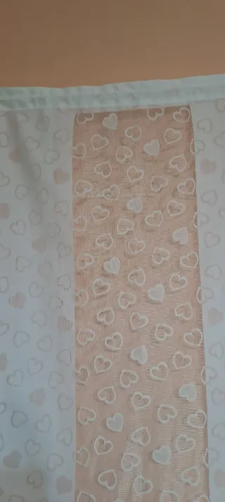 Tende bianche con cuori