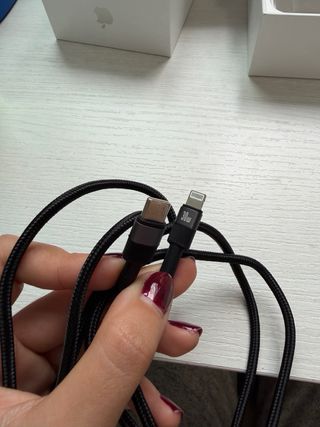 iPhone 11 64 GB Blanco con cable de carga rápida