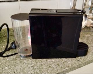 Cafetera Nespresso Krups Negra