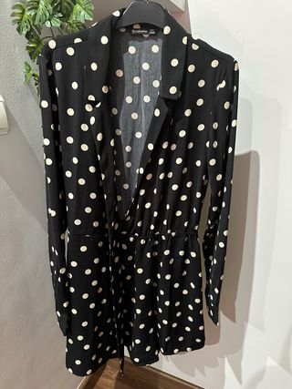 Mono lunares Stradivarius negro y blanco