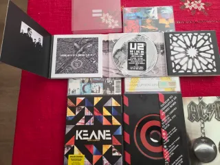 Lote U2, Keane, AC/DC CDs y Box Set