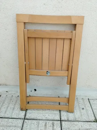 Silla plegable de madera