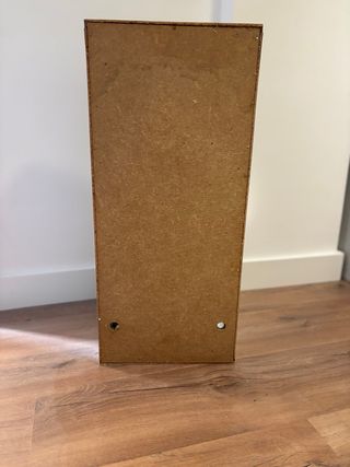 Estantería Ikea para baño fondo floral