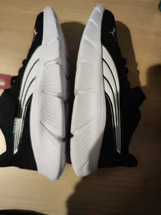 Zapatillas Puma Niños Negro/Blanco