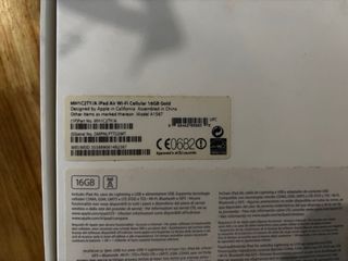 iPad Air 16GB Cellular Dorado