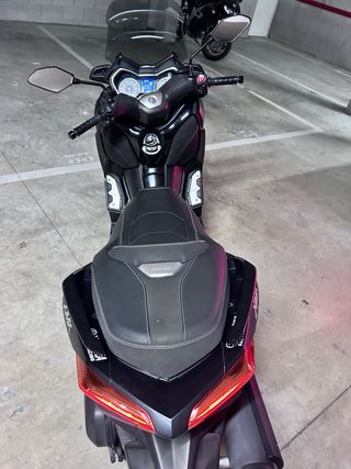Yamaha Xmax IRON MAX 125cc