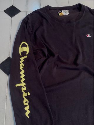 Camiseta Champion Manga Larga Vintage Negra