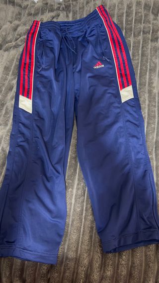 Pantalón chándal Adidas azul y rojo