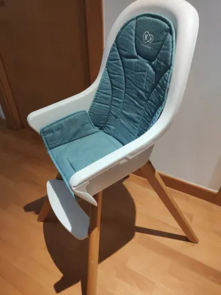 Trona Kinderkraft 2 en 1 con doble bandeja