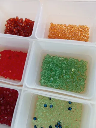 Tupis Swarovski 4mm  20und