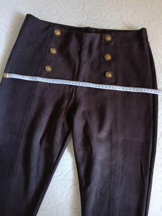 Pantalón ante marrón botones dorados