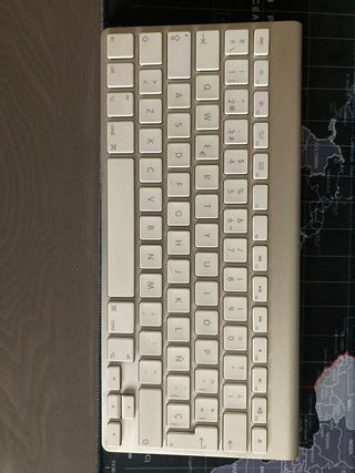 Teclado Apple Bluetooth Plata/Blanco