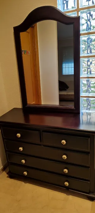 Cómoda y espejo madera