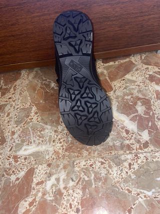 3 PARES Botas Magnum Y POSSTER