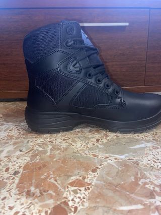 3 PARES Botas Magnum Y POSSTER