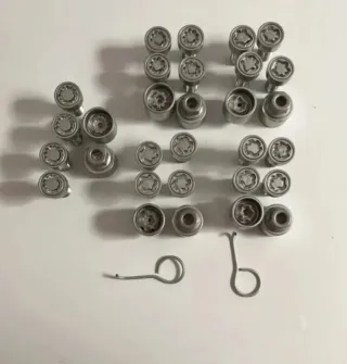 Se vende tornillos antirrobo VW GOLF MK7 AUDI SEAT