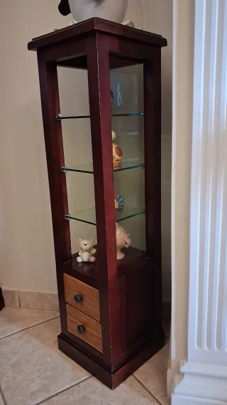 Vetrinetta cristalliera in legno