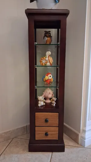 Vetrinetta cristalliera in legno